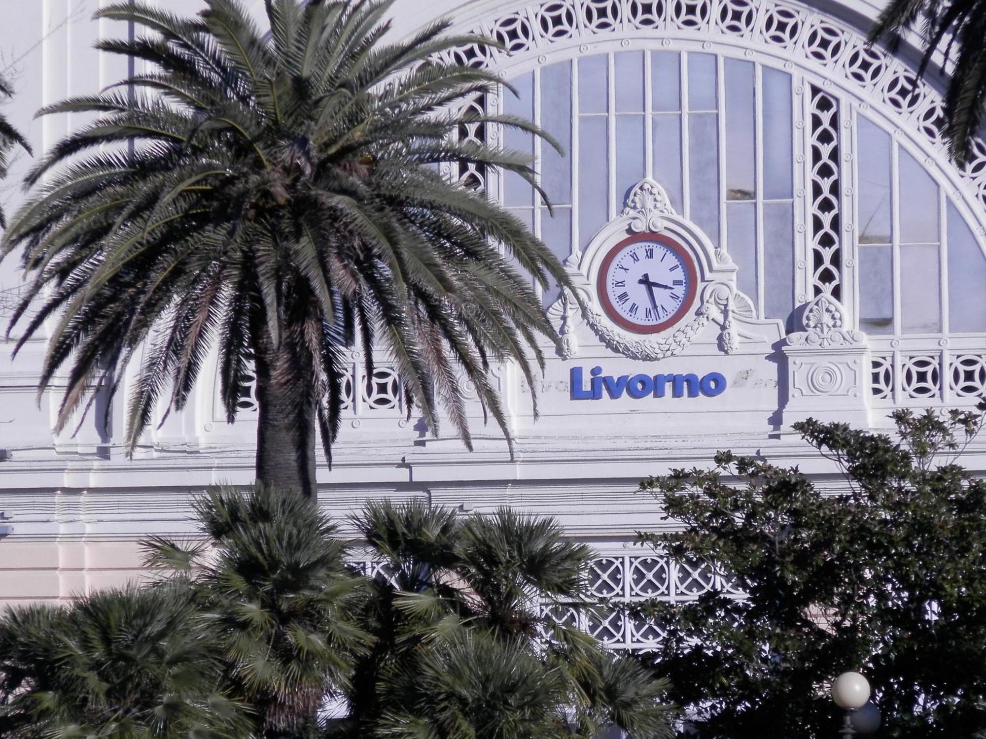 Hotel Stazione Livorno Exterior photo