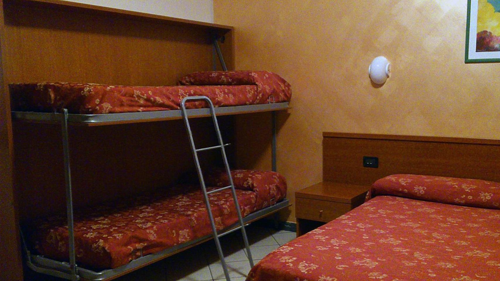 Hotel Stazione Livorno Exterior photo