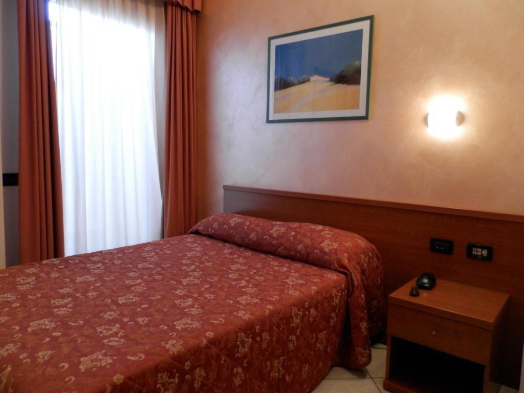 Hotel Stazione Livorno Room photo
